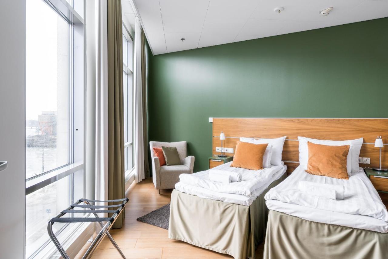 Hiisi Hotel Helsinki Jaetkaesaari 外观 照片