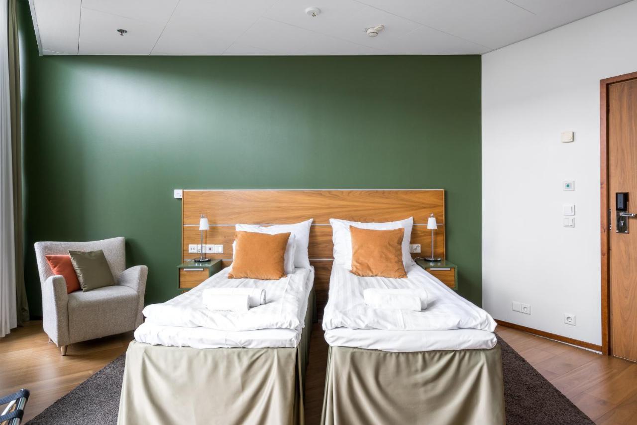 Hiisi Hotel Helsinki Jaetkaesaari 外观 照片