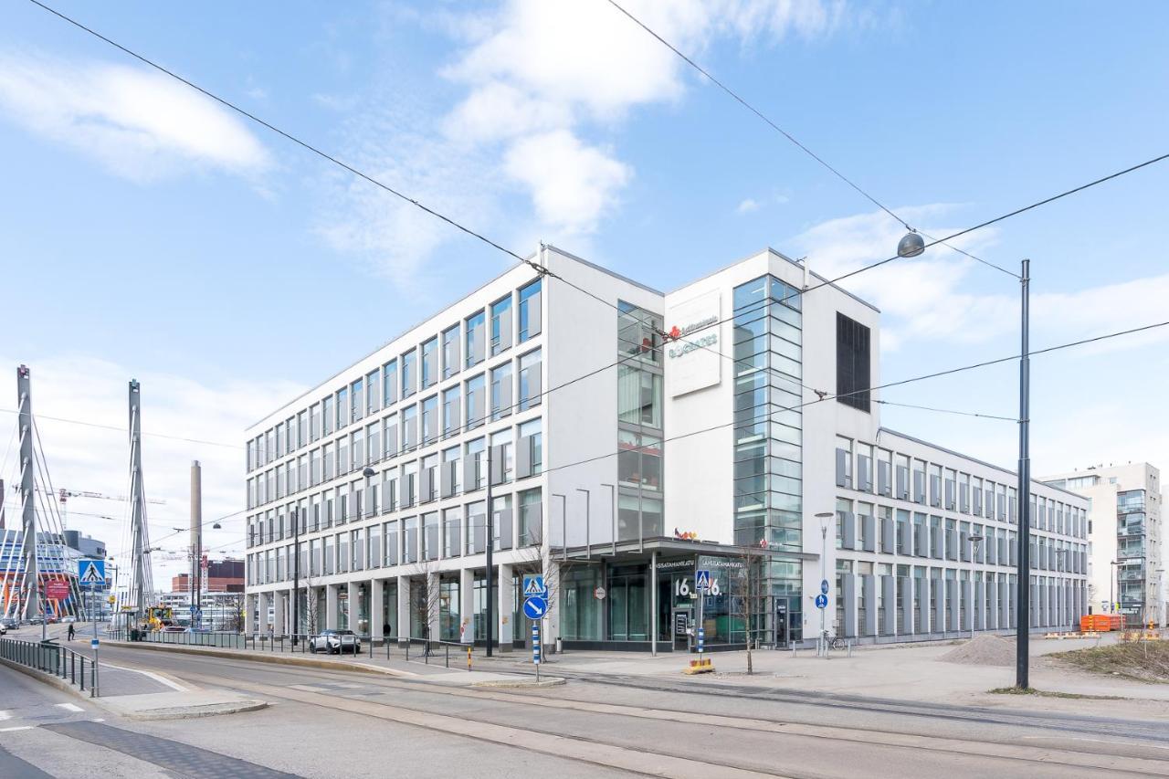 Hiisi Hotel Helsinki Jaetkaesaari 外观 照片