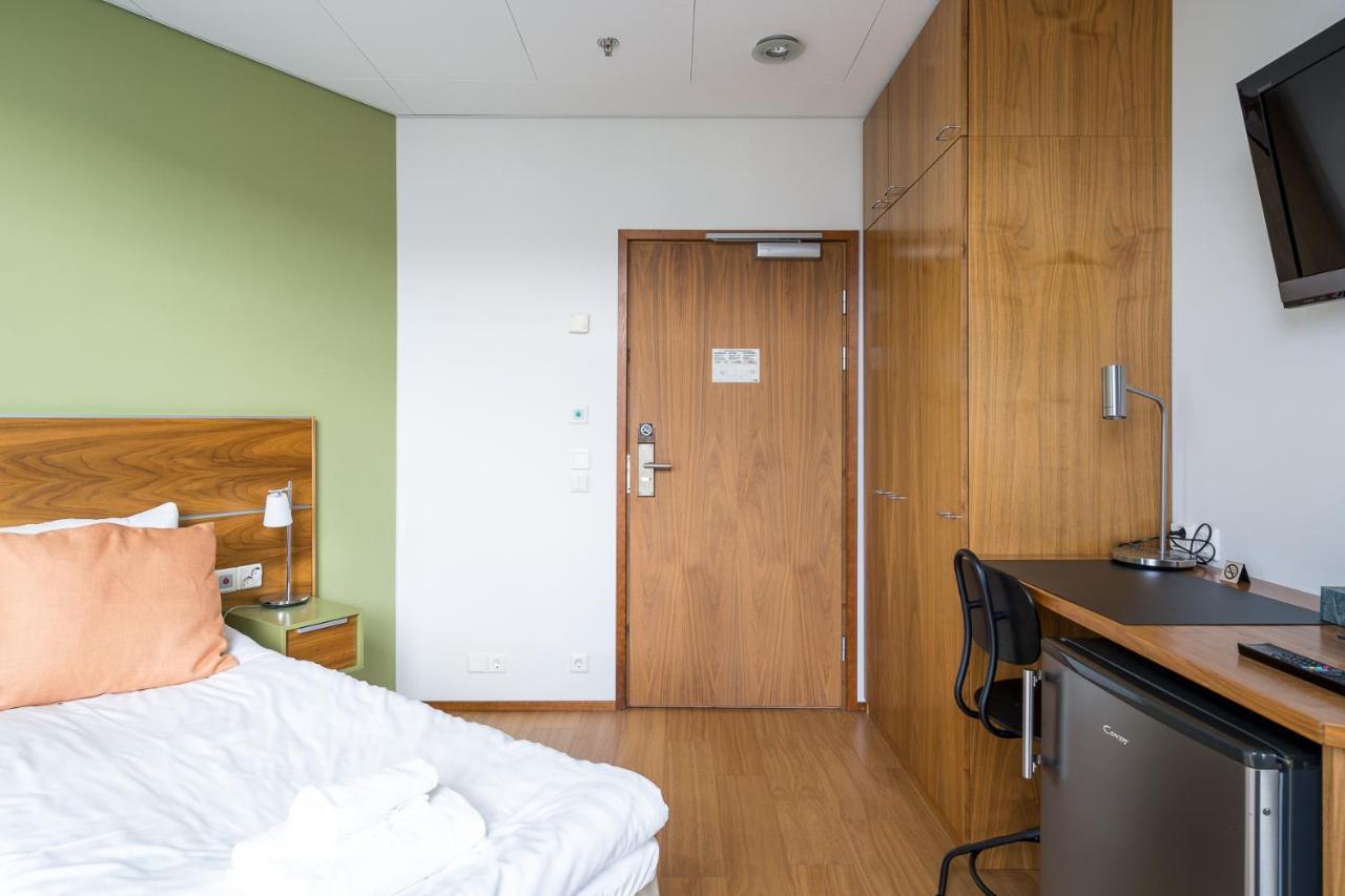Hiisi Hotel Helsinki Jaetkaesaari 外观 照片