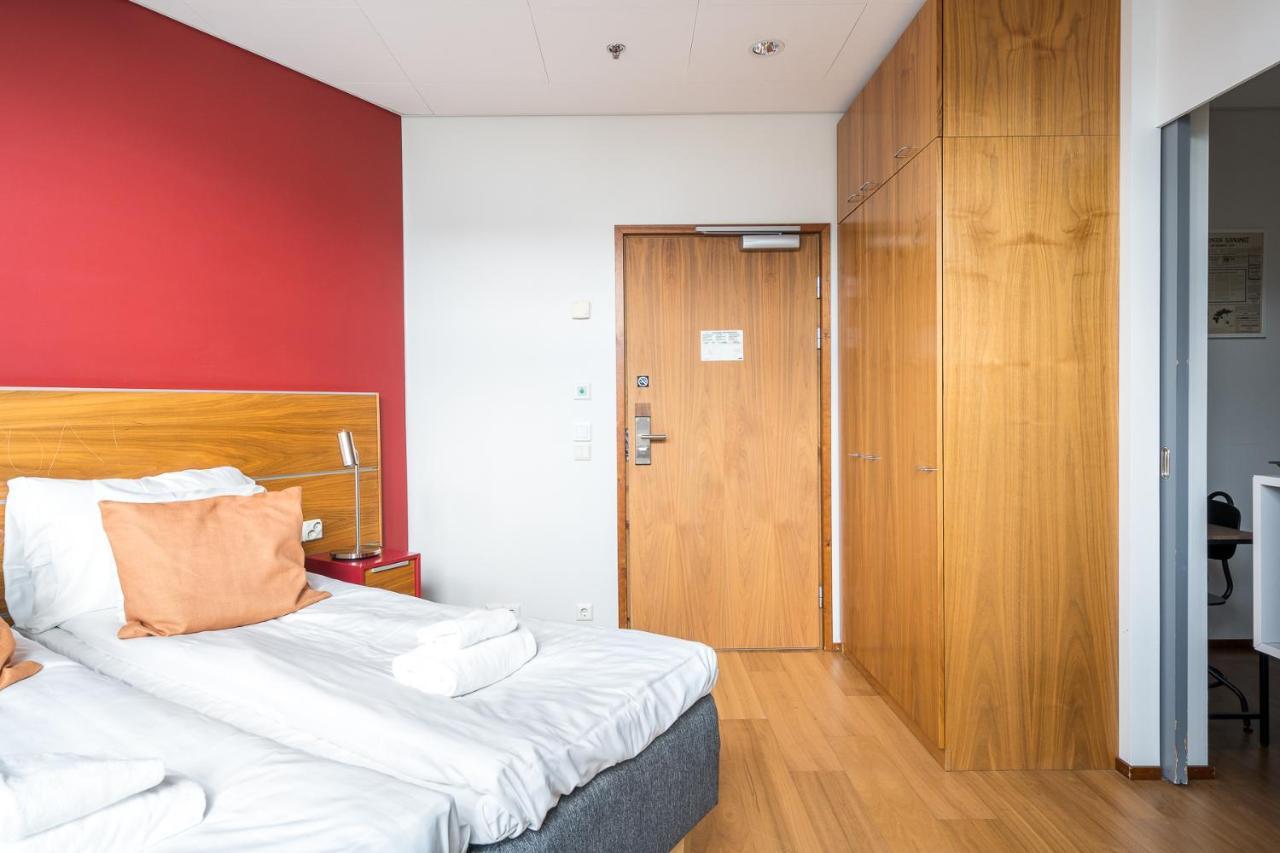 Hiisi Hotel Helsinki Jaetkaesaari 外观 照片