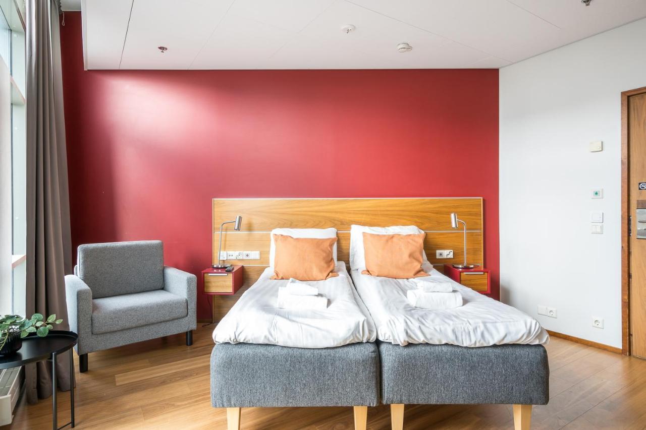 Hiisi Hotel Helsinki Jaetkaesaari 外观 照片