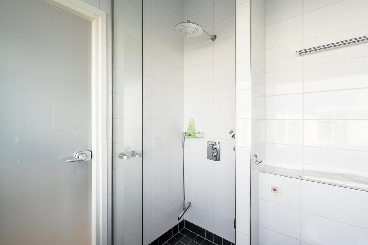 Hiisi Hotel Helsinki Jaetkaesaari 外观 照片