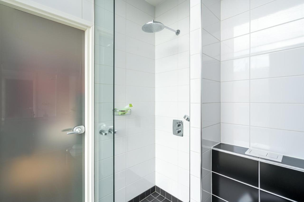 Hiisi Hotel Helsinki Jaetkaesaari 外观 照片
